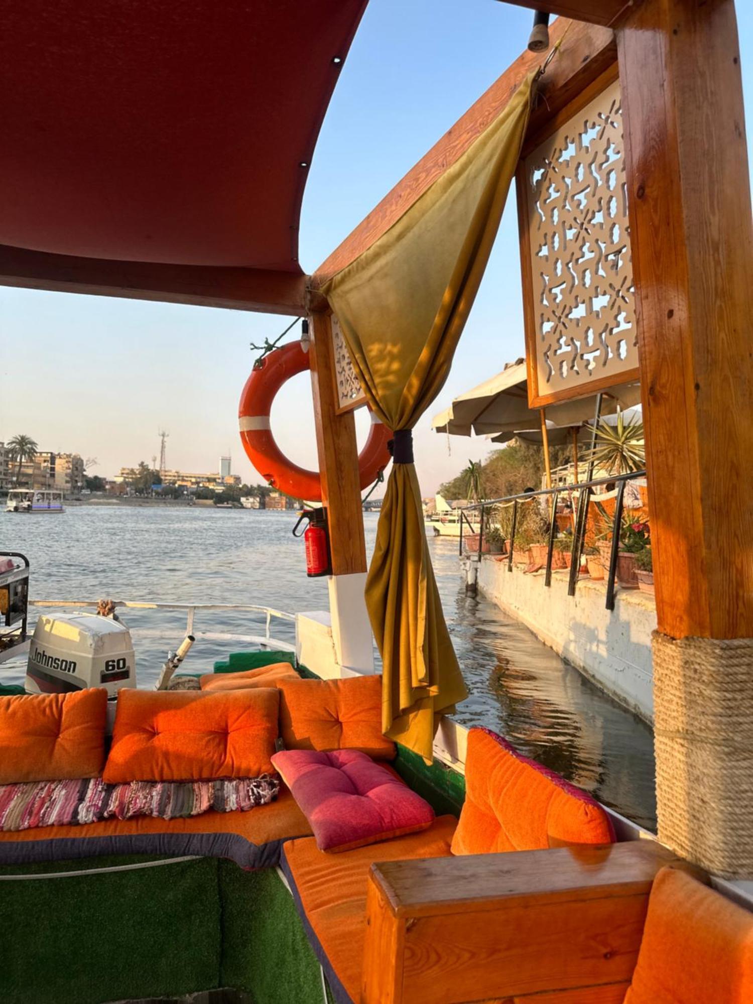 Modern 1-Bedroom Apartment In Zamalek Visits Allowed 카이로 외부 사진