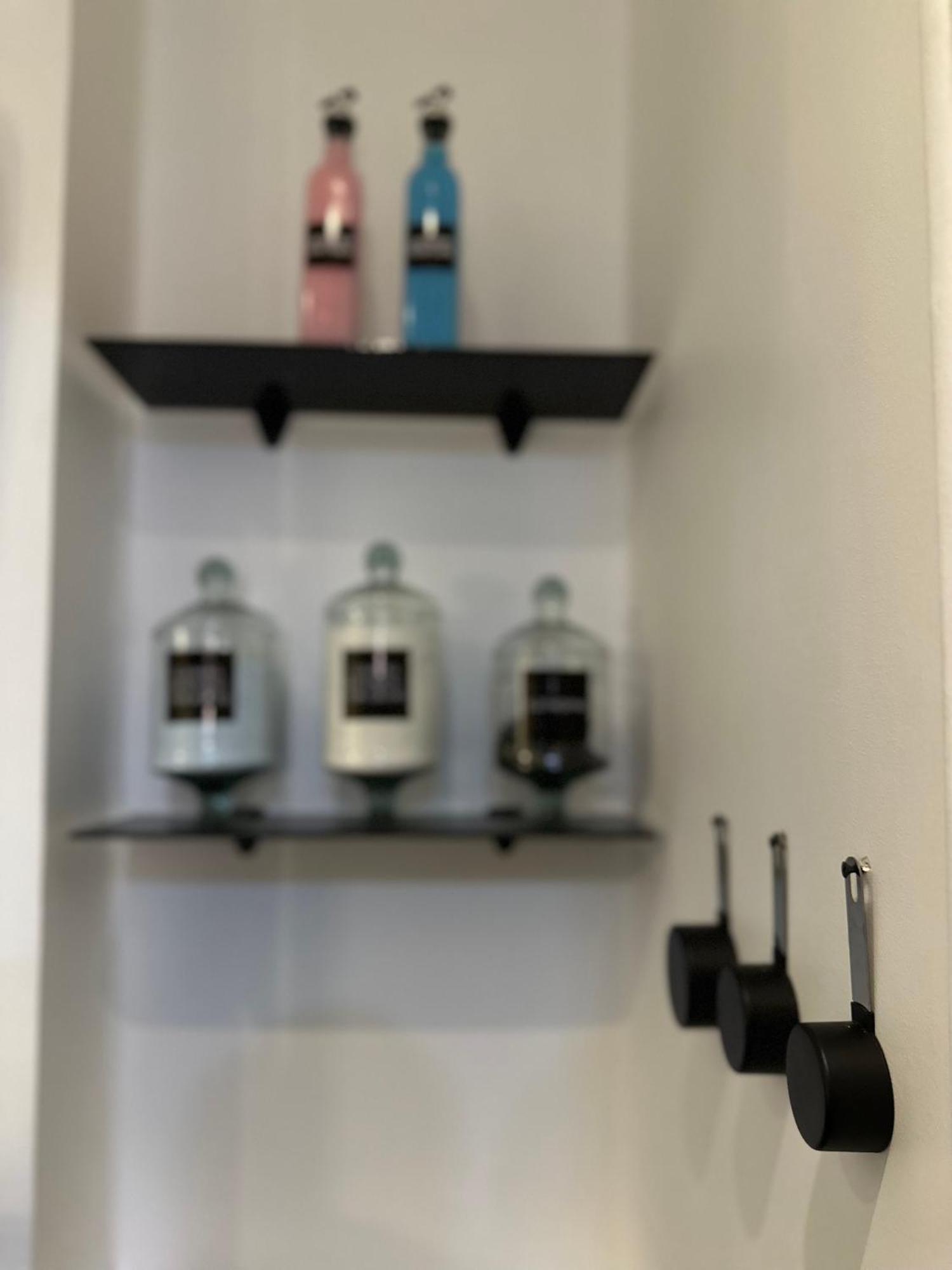 Modern 1-Bedroom Apartment In Zamalek Visits Allowed 카이로 외부 사진