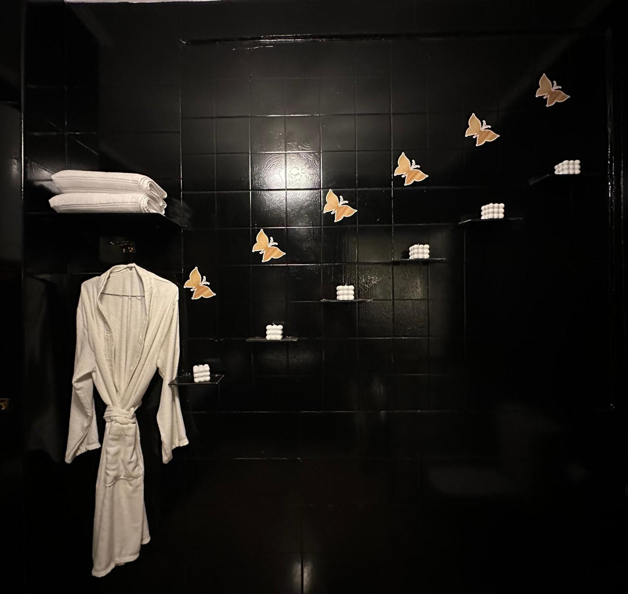 Modern 1-Bedroom Apartment In Zamalek Visits Allowed 카이로 외부 사진