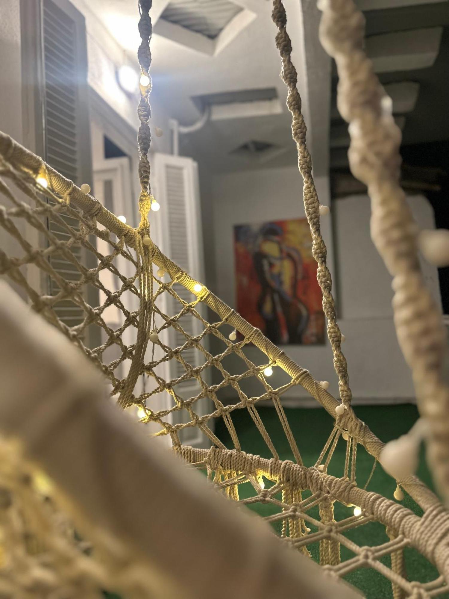 Modern 1-Bedroom Apartment In Zamalek Visits Allowed 카이로 외부 사진
