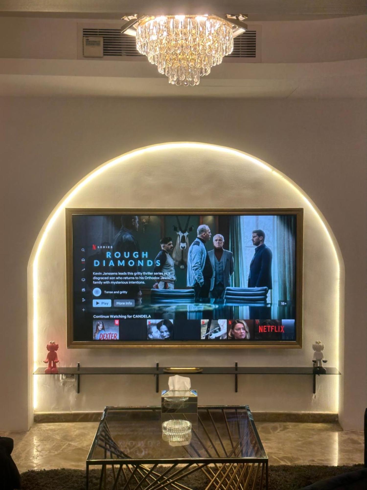 Modern 1-Bedroom Apartment In Zamalek Visits Allowed 카이로 외부 사진