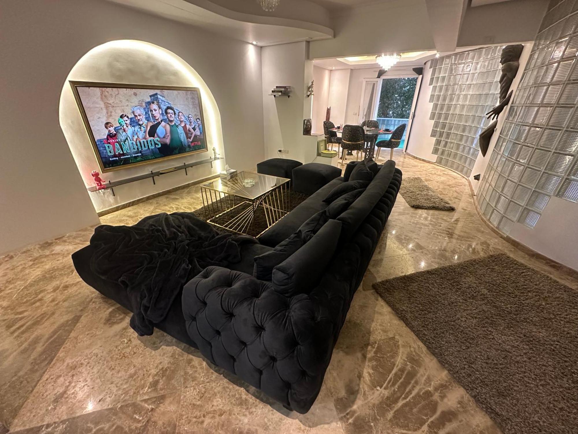 Modern 1-Bedroom Apartment In Zamalek Visits Allowed 카이로 외부 사진